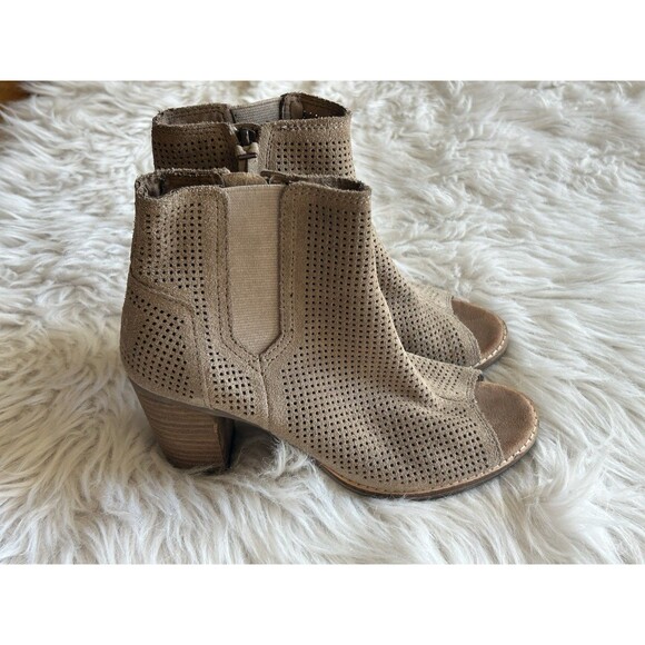 Toms Majorca Women’s 6 Tan Perforated Suede Peep Toe Chunky Heel Booties - Picture 4 of 10